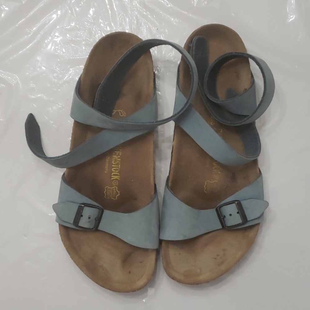 Birkenstocks 42 N